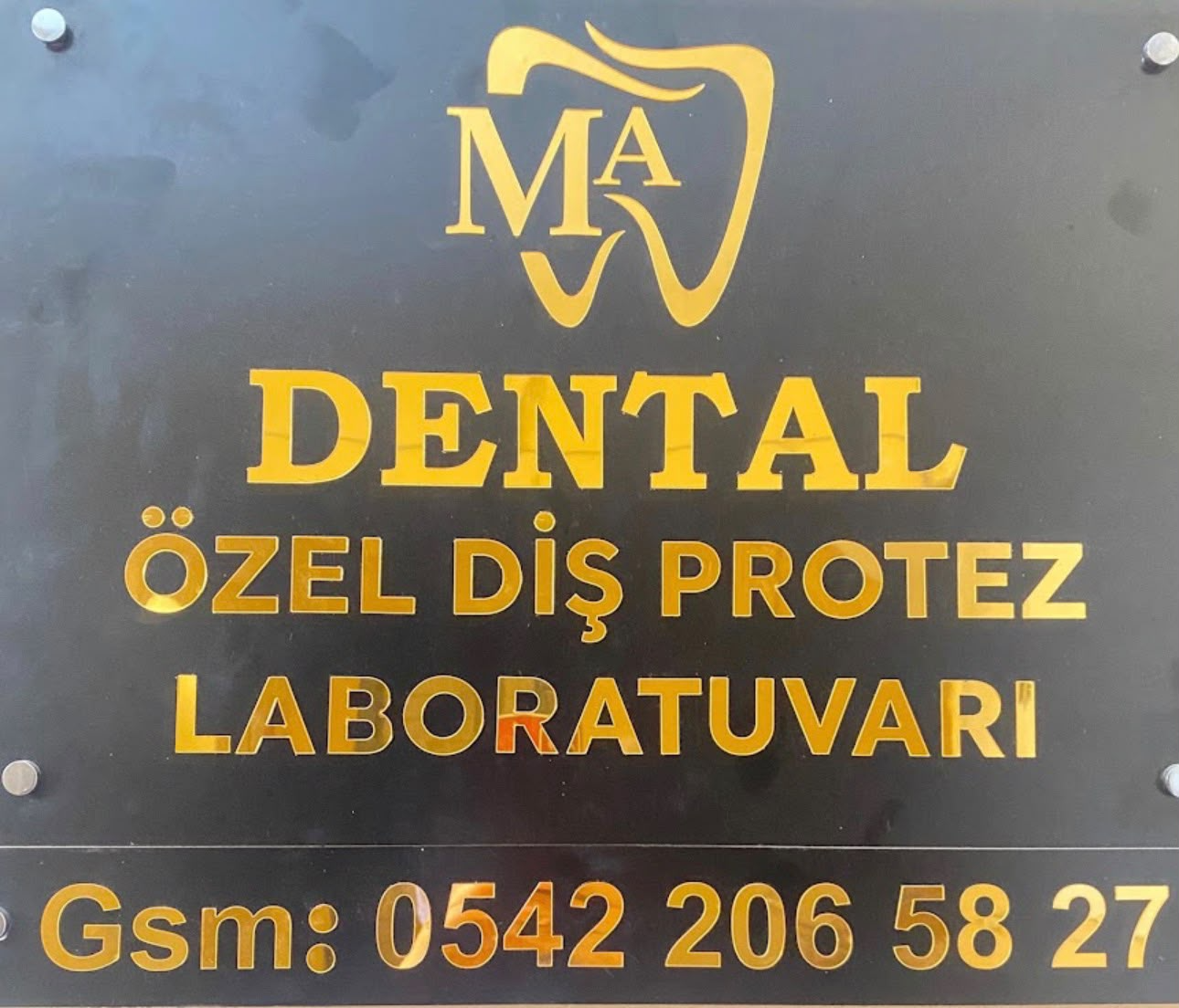 MA Dental Özel Diş Protez Laboratuvarı logosu